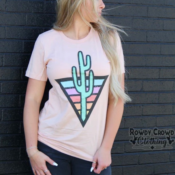 Vintage Vibes Tee - Picture 4 of 5